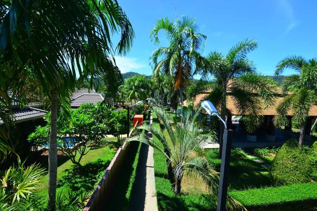 Vila Naiharn Garden Phuket