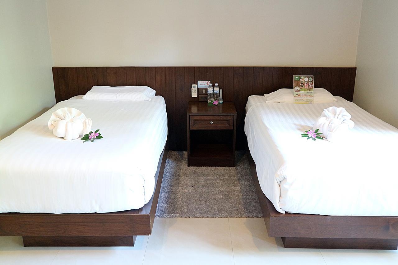 Naiharn Garden Vila Phuket